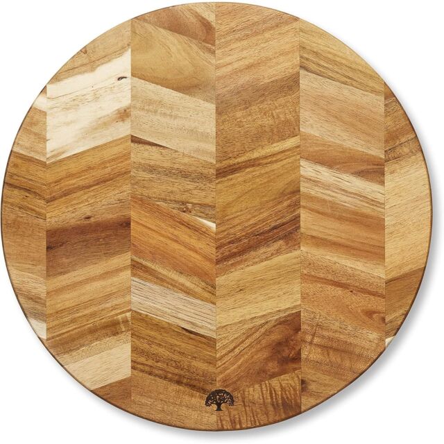 Barbary + Oak BO847023 Round Acacia Chevron Chopping Board