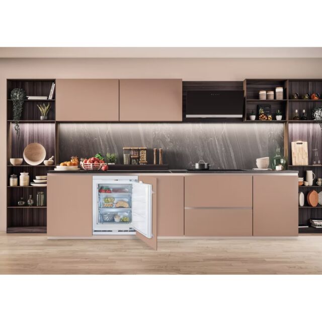 Hotpoint HBUFZ011 Integrated Under Counter Freezer - 59.7Cm - 91L