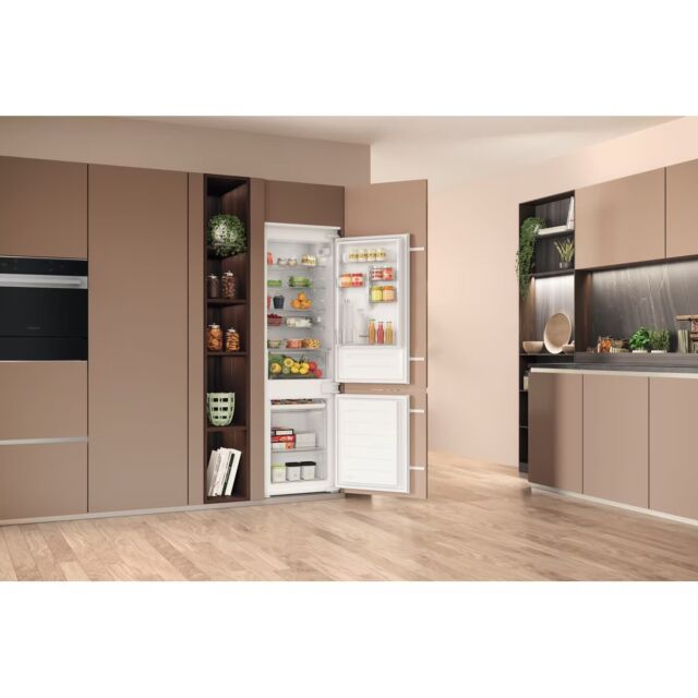 Hotpoint HTC18D011A1 Low Frost Integrated Fridge Freezer, Sliding Hinge, 70/30, White, E Rated