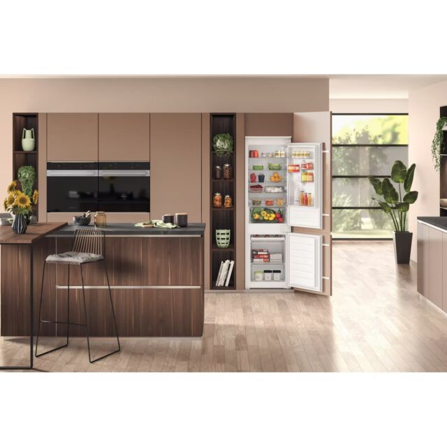 Hotpoint HTC18D011A1 Low Frost Integrated Fridge Freezer, Sliding Hinge, 70/30, White, E Rated