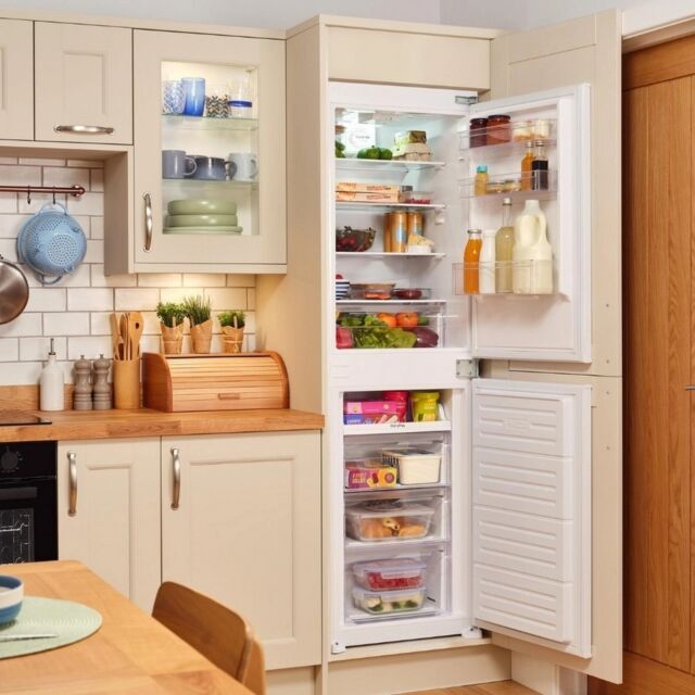 Sensis RFCMBI015450EW 54Cm 50/50 Built Infrost Free Fridge Freezer - White